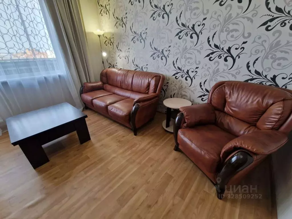 2-к кв. Кемеровская область, Новокузнецк ул. Свердлова, 12 (50.0 м) - Фото 2