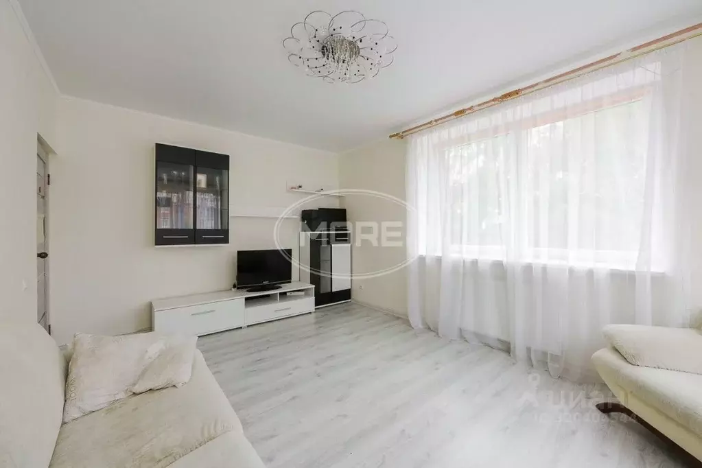 2-к кв. Калининградская область, Пионерский Рабочая ул., 8А (59.2 м) - Фото 1