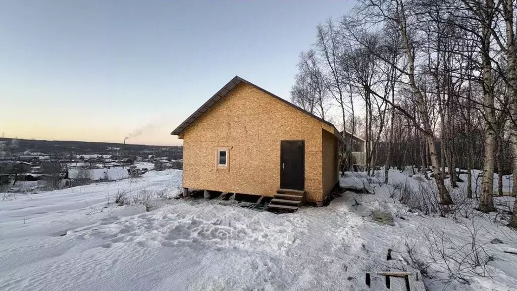 Дом в Мурманская область, Кольский район, Кильдинстрой городское ... - Фото 1