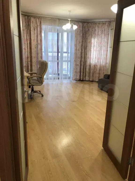1-к. квартира, 45 м, 4/10 эт. - Фото 1