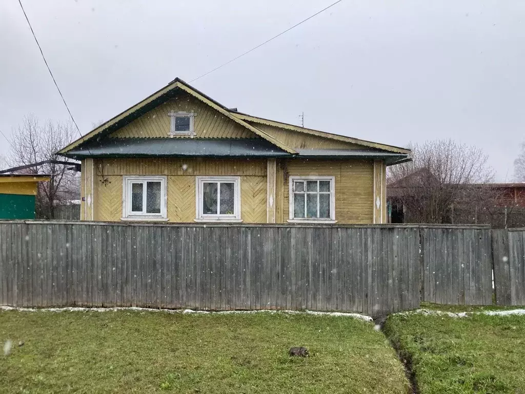 Дом в Костромская область, Шарья ул. Имени Маршала Г.К.Жукова, 37 (70 ... - Фото 1
