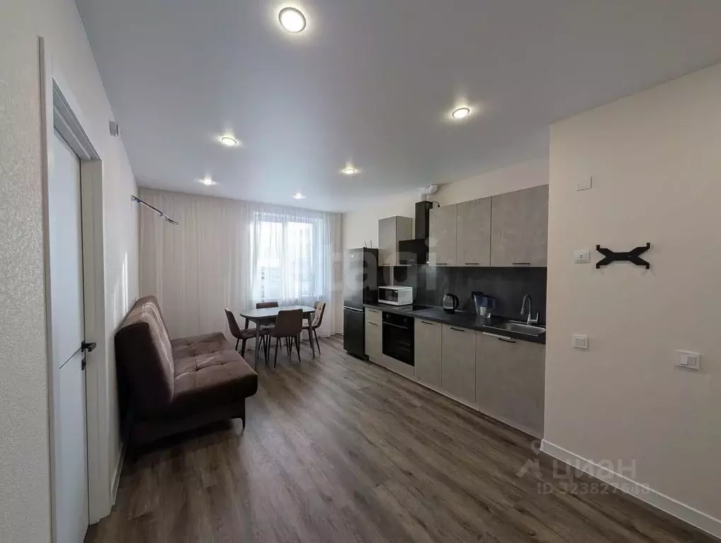 2-к кв. Тюменская область, Тюмень Харьковская ул., 72А (51.0 м) - Фото 1