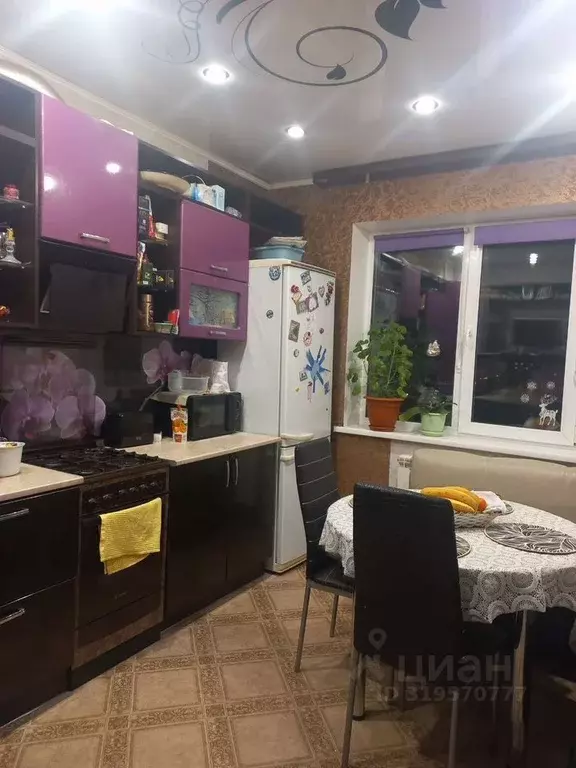 3-к кв. Омская область, Омск ул. Степанца, 8Б (63.0 м) - Фото 1