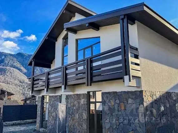 Дом в Краснодарский край, Сочи Красная Поляна пгт, ул. Пчеловодов, 13 ... - Фото 1