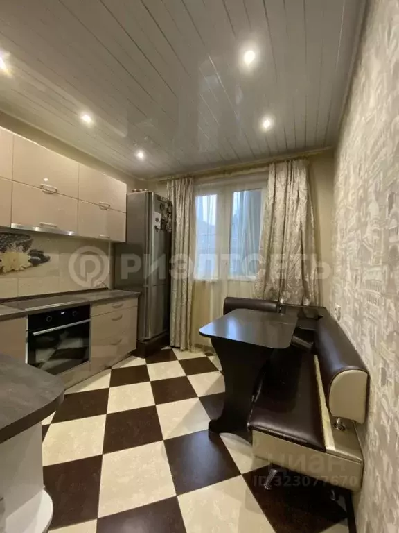 1-к кв. Мурманская область, Мурманск ул. Шмидта, 5 (40.4 м) - Фото 0