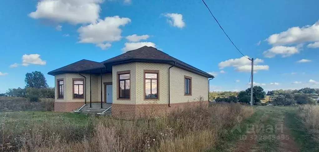 Коттедж в Курская область, Курский район, Брежневский сельсовет, с. ... - Фото 2