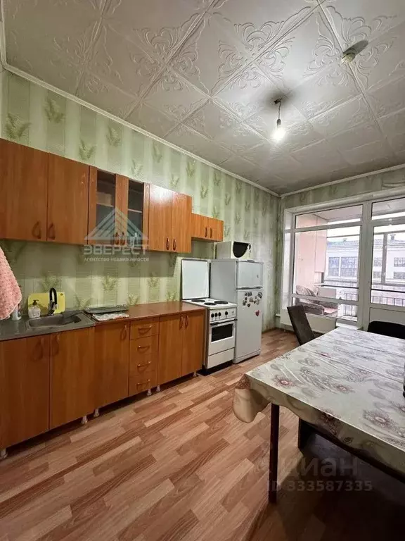 2-к кв. Хакасия, Абакан ул. Кирова, 112/2 (73.0 м) - Фото 1