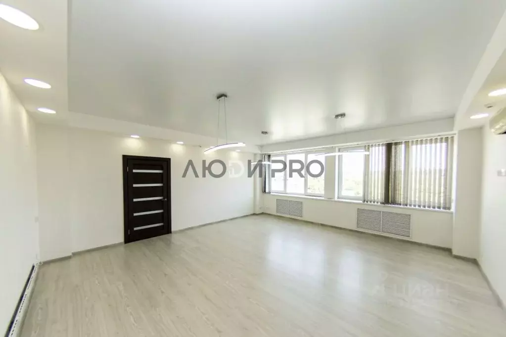 Помещение свободного назначения в Саратовская область, Саратов Крайняя ... - Фото 1