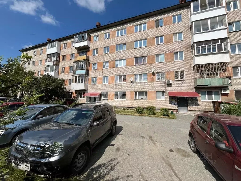 2-к кв. Свердловская область, Серов ул. Ленина, 154 (40.0 м) - Фото 0