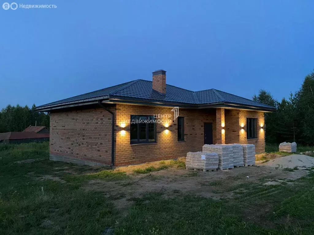 Дом в Богородское сельское поселение, село Гильдеево, Нижняя улица, 33 ... - Фото 0