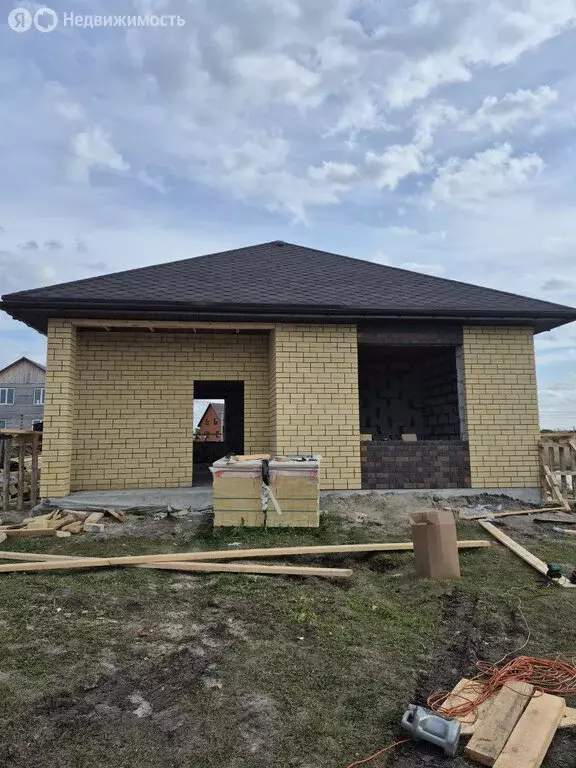 Дом в Ялуторовск, улица Тизенгаузена (100 м) - Фото 1