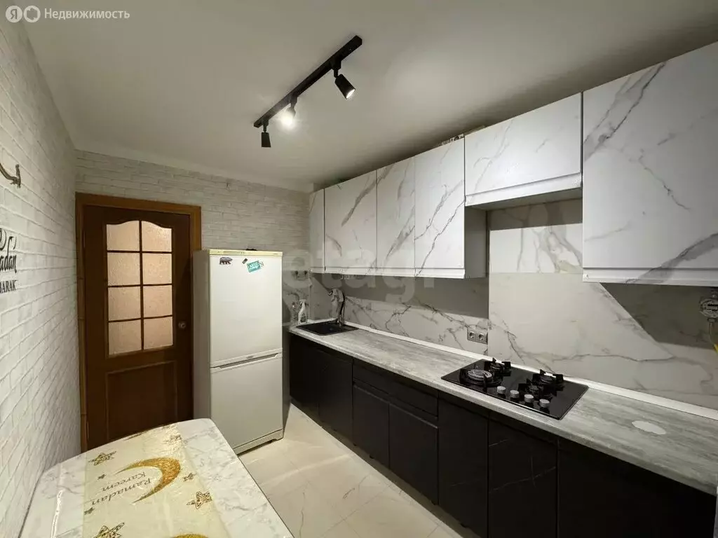 3-комнатная квартира: Суворов, улица Ленинского Юбилея, 19 (59.6 м) - Фото 1