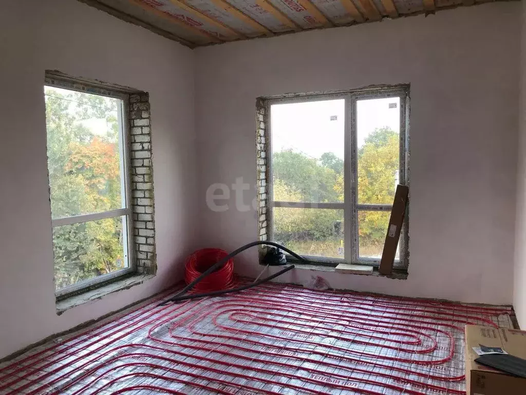 Дом в Саратовская область, пос. Рейник ул. Молочная, 5Г (149 м) - Фото 1