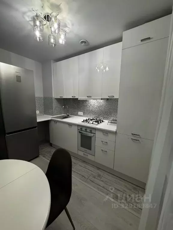 2-к кв. Москва ул. Генерала Антонова, 4К1 (45.4 м) - Фото 1