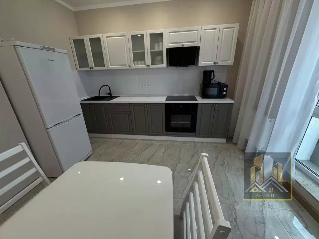 2-к кв. Татарстан, Казань ул. Аметьевская магистраль, 18к2 (42.0 м) - Фото 1