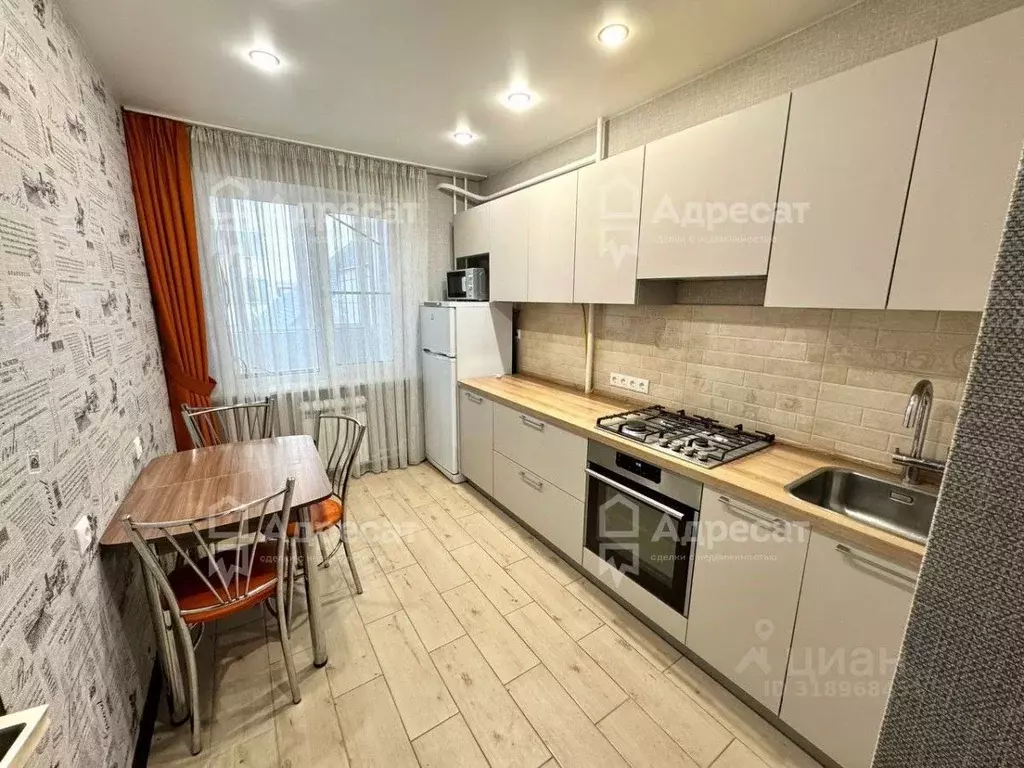 1-к кв. Волгоградская область, Волгоград ул. Таращанцев, 64 (40.0 м) - Фото 0