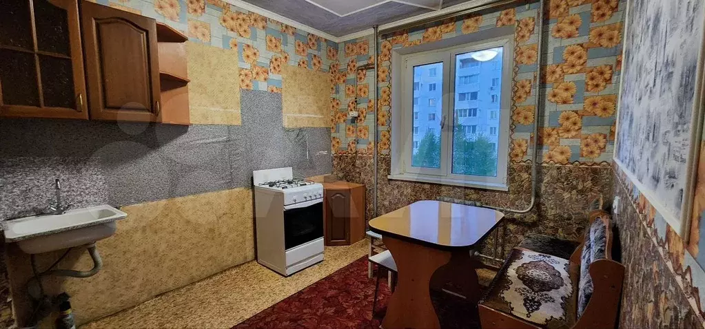 1-к. квартира, 40 м, 4/10 эт. - Фото 0