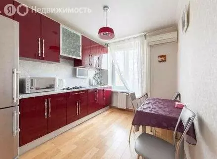 2-комнатная квартира: Краснодар, Симферопольская улица, 42 (53 м) - Фото 0
