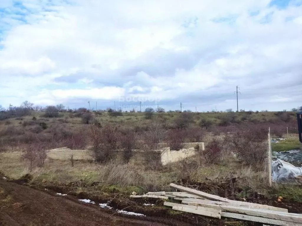 Участок в Крым, Кировский район, Старый Крым городское поселение ул. ... - Фото 1