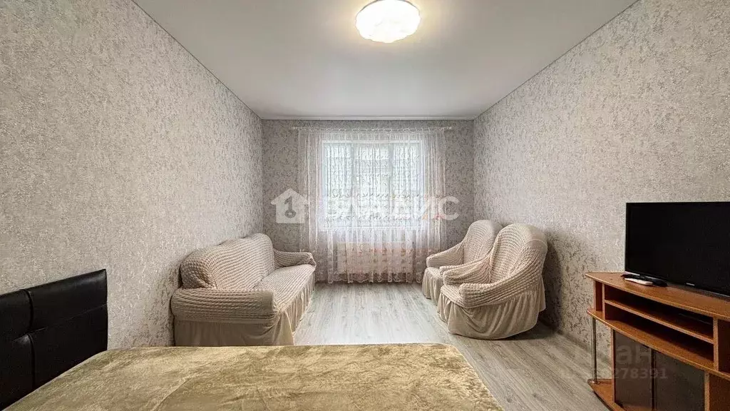 1-к кв. Белгородская область, Старый Оскол Макаренко мкр, 41 (36.0 м) - Фото 1