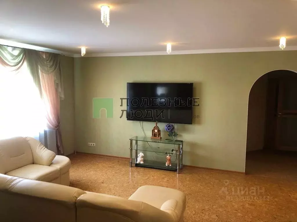 3-к кв. Орловская область, Орел ул. Максима Горького, 44 (119.4 м) - Фото 1