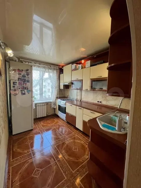 3-к. квартира, 63 м, 4/9 эт. - Фото 0
