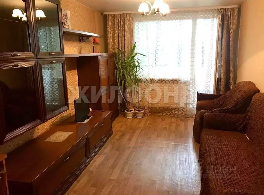 3-к кв. Новосибирская область, Бердск Лунная ул., 17 (56.4 м) - Фото 0