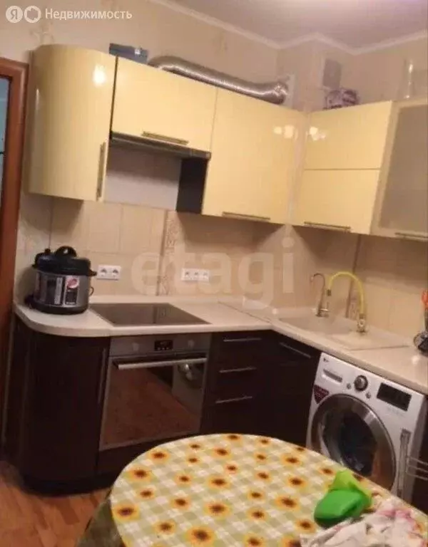 3-комнатная квартира: Пермь, улица Грачёва, 25 (68 м) - Фото 0