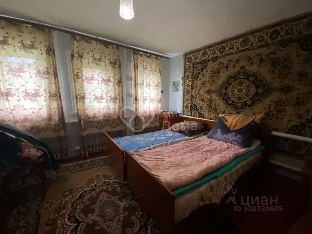 Дом в Волгоградская область, Волгоград Учетная ул. (60 м) - Фото 1