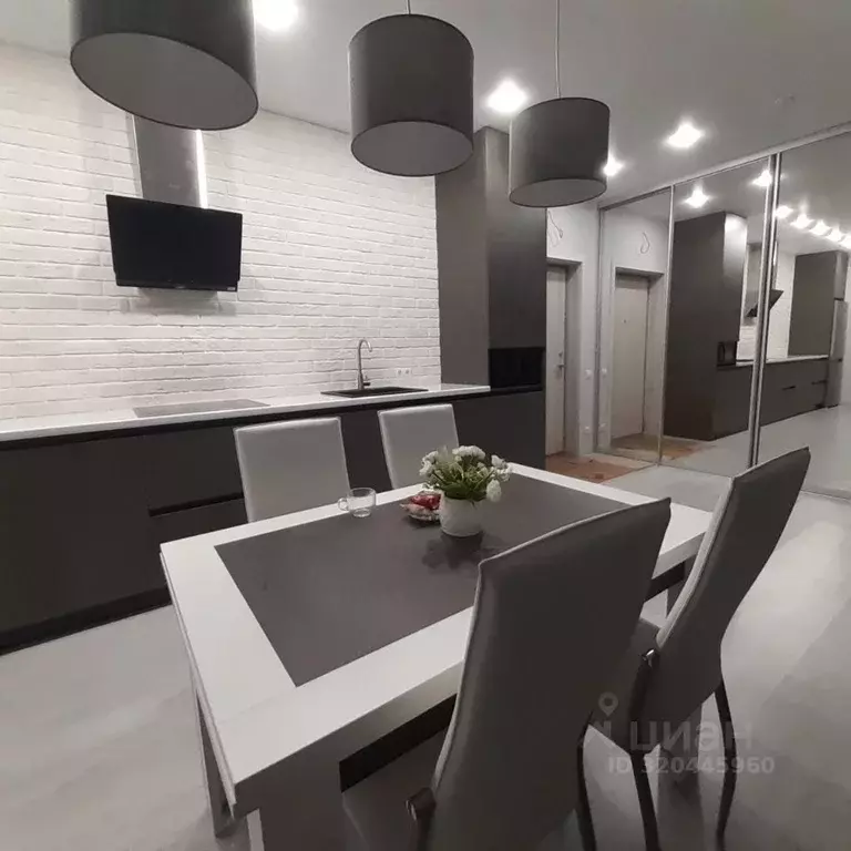 1-к кв. Нижегородская область, Нижний Новгород ул. Максима Горького, ... - Фото 0