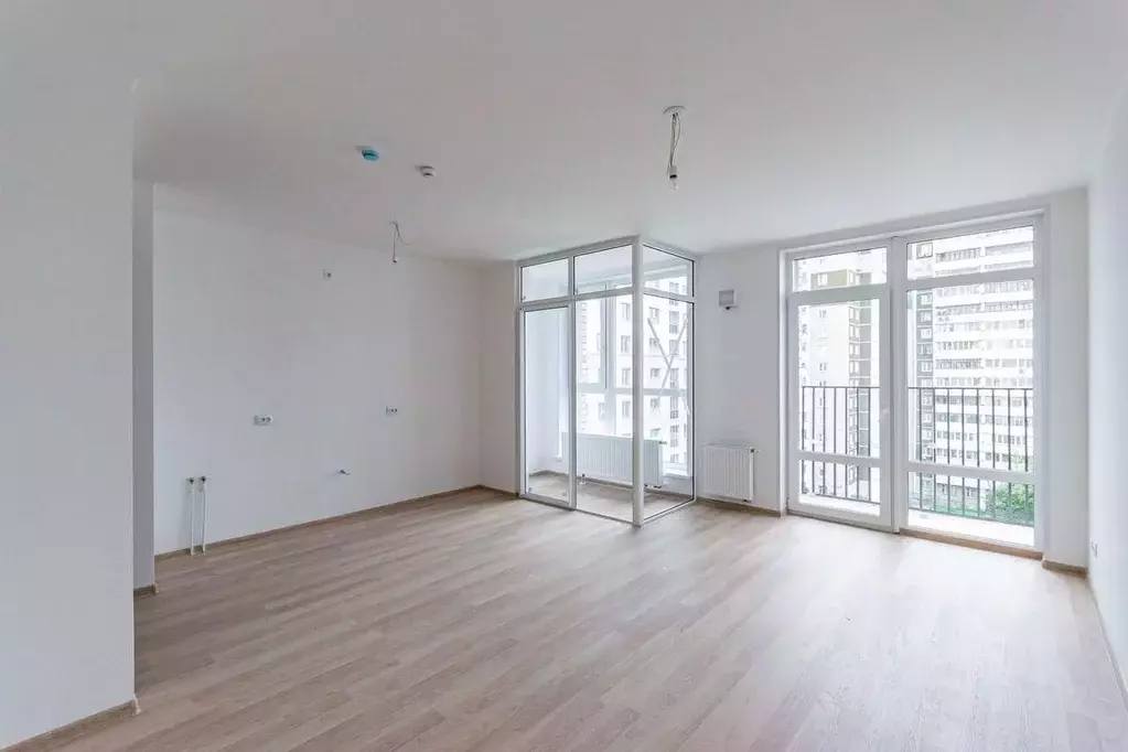 3-к кв. Свердловская область, Екатеринбург ул. Кузнецова, 9 (97.0 м) - Фото 1