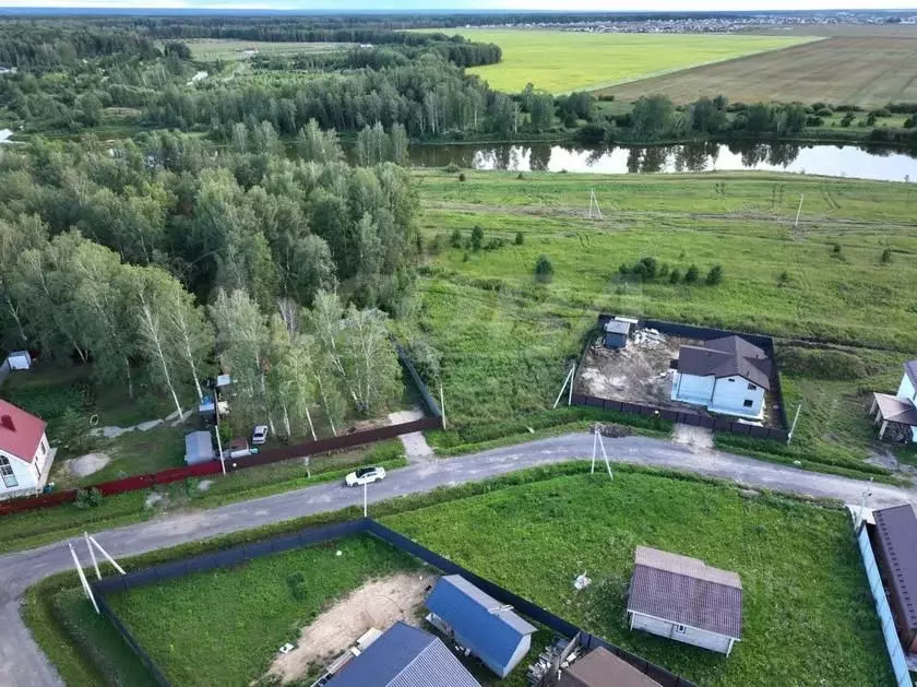 Участок в Тюменская область, Тюменский район, д. Ушакова Зеленая ул. ... - Фото 0