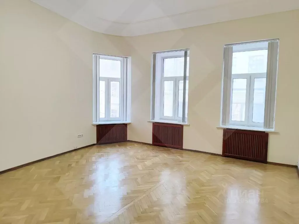 Офис в Москва ул. Большая Дмитровка, 12/1С3 (235 м) - Фото 0