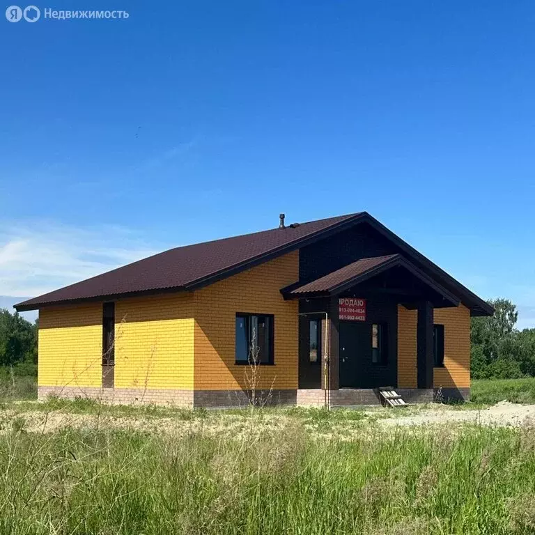 Дом в село Власиха, микрорайон Октябрьский, улица Десантников, 10 (100 ... - Фото 1