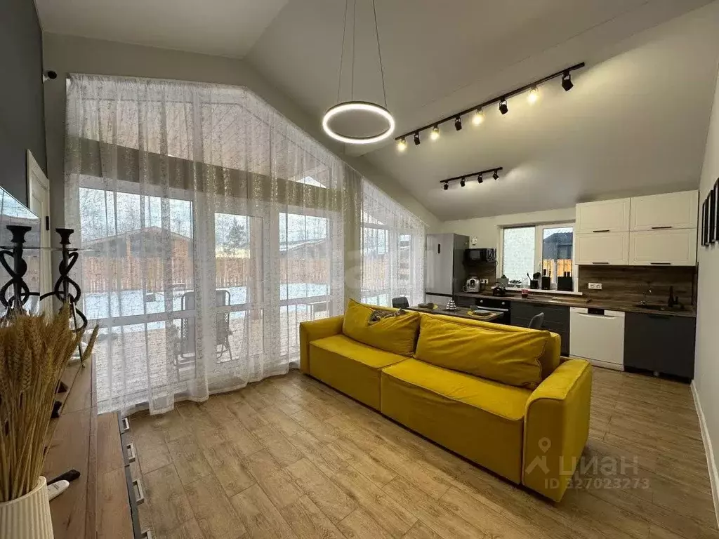 Дом в Тюменская область, Тюменский муниципальный округ, с. Перевалово ... - Фото 1