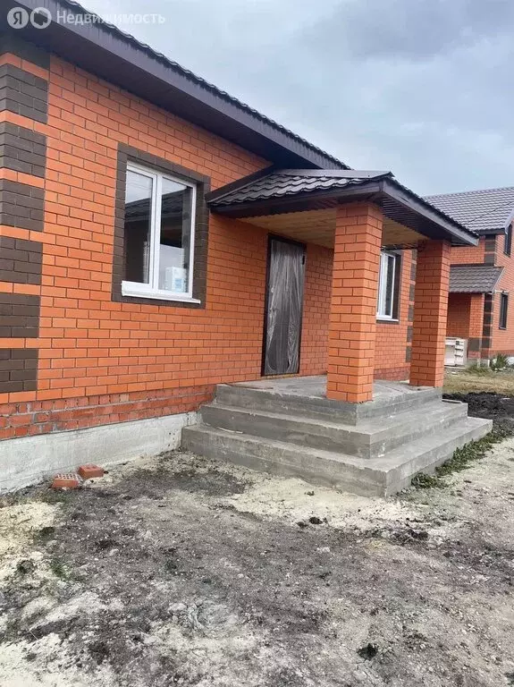 Дом в Кузнецк, улица Абрамова (100 м) - Фото 1