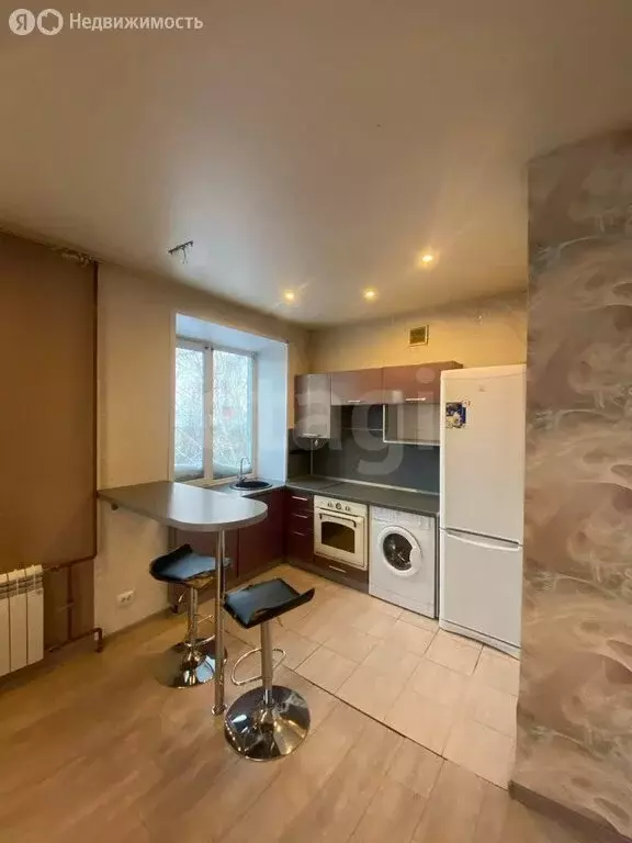 1-комнатная квартира: Прокопьевск, улица Шишкина, 22 (32.9 м) - Фото 1