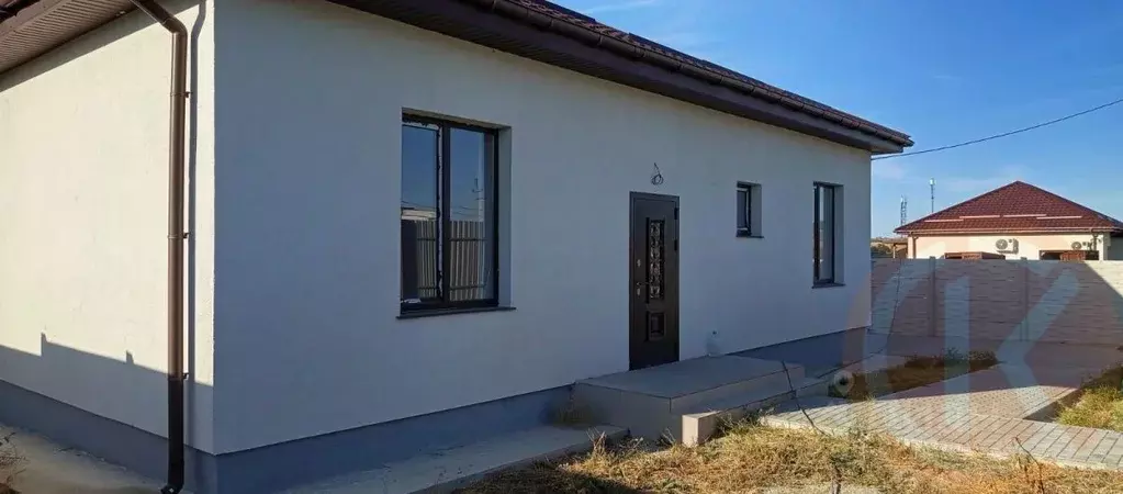 Дом в Крым, Симферопольский район, Трудовское с/пос, с. Строгоновка ... - Фото 1