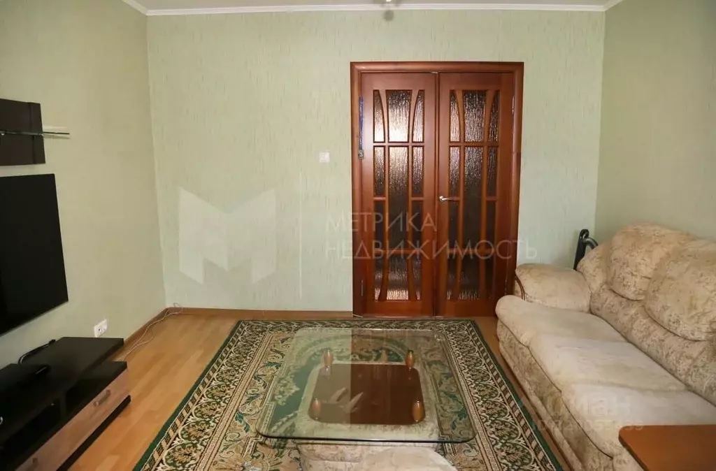 3-к кв. Тюменская область, Тюмень ул. Федюнинского, 11А (63.1 м) - Фото 0