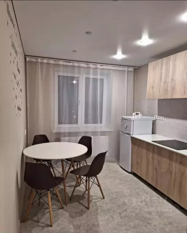 2-к кв. Саратовская область, Энгельс Смоленская ул., 17 (45.6 м) - Фото 1