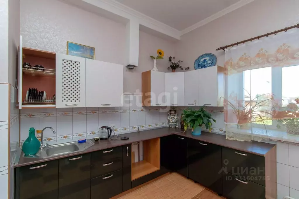 Дом в Тюменская область, Тюмень ул. Степана Третьякова (223 м) - Фото 1