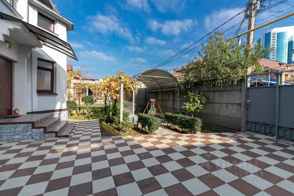 Дом в Краснодарский край, Сочи Адлер жилрайон, ул. Чкалова, 51 (140 м) - Фото 2