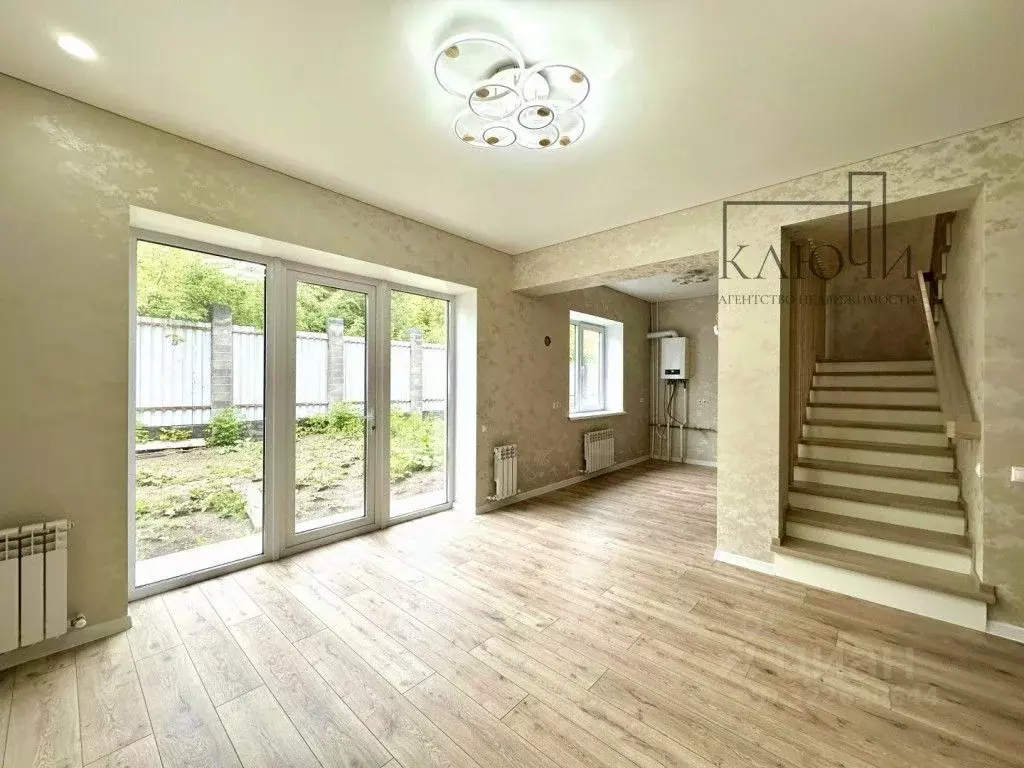 Дом в Челябинская область, Магнитогорск ул. Мирная, 63 (125 м) - Фото 1