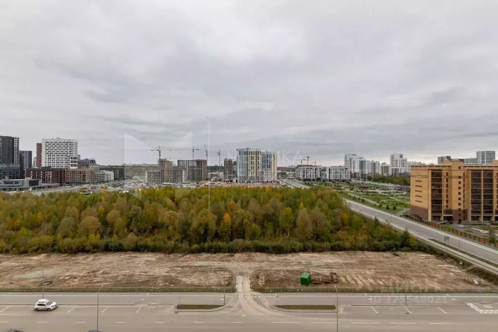 2-к кв. Тюменская область, Тюмень ул. Братьев Бондаревых, 5 (78.7 м) - Фото 2