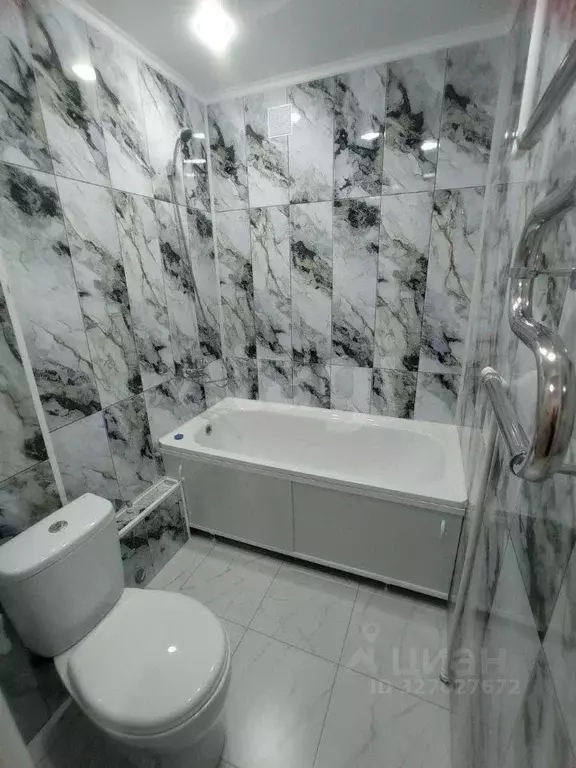 2-к кв. Башкортостан, Салават ул. Островского, 13 (45.5 м) - Фото 1