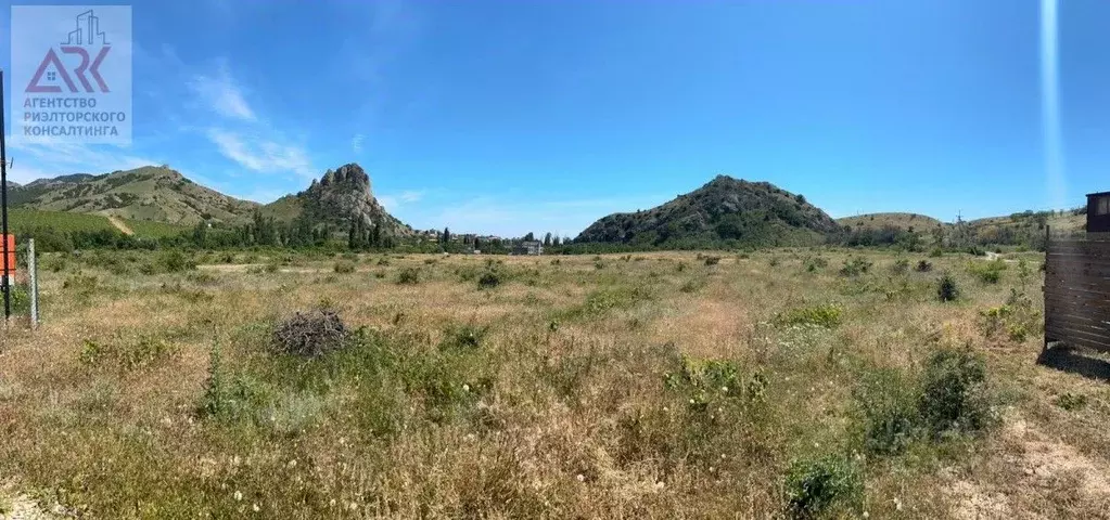 Участок в Крым, Феодосия городской округ, Курортное пгт ул. Науки, 2Б ... - Фото 0