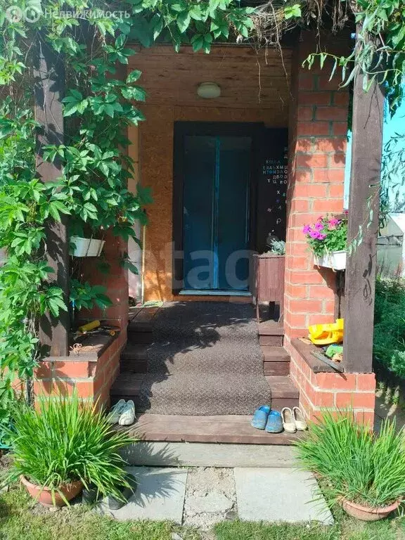 Дом в Большееланское муниципальное образование, ДНТ Калиновка, поле ... - Фото 1