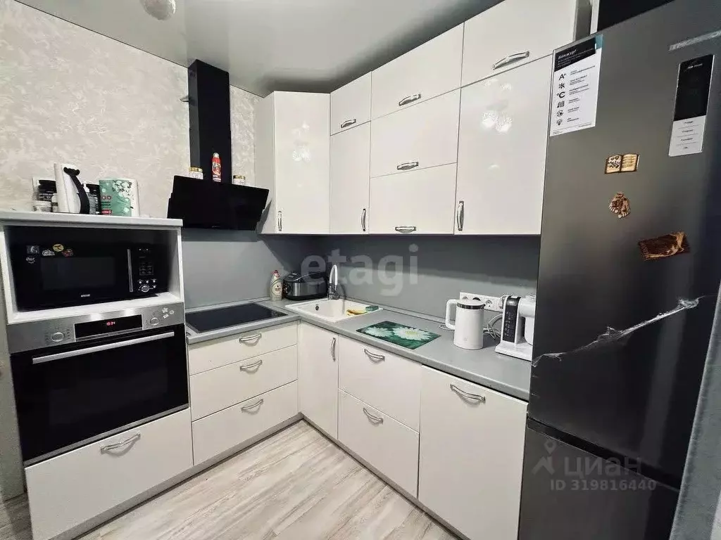 2-к кв. Ямало-Ненецкий АО, Салехард ул. Зои Космодемьянской, 57 (47.6 ... - Фото 2