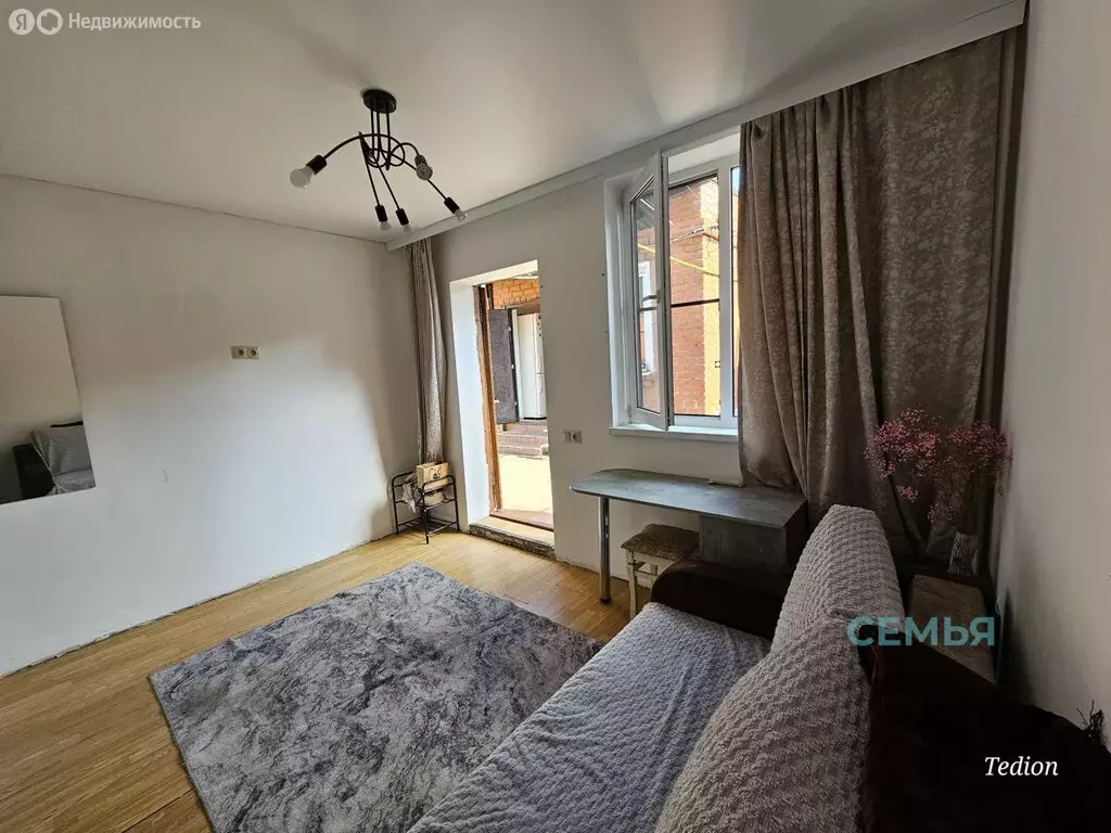 Дом в Владикавказ, улица Братьев Щукиных (50 м) - Фото 2