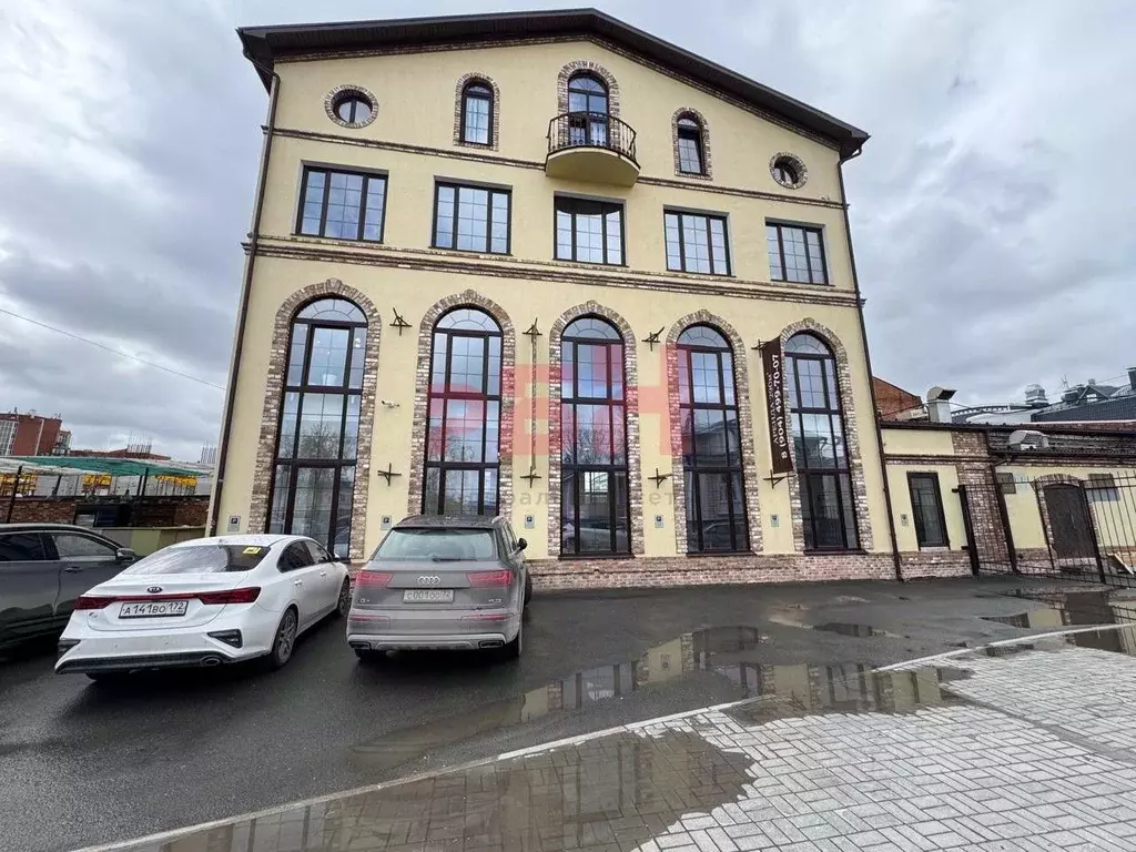 Офис в Тюменская область, Тюмень ул. Челюскинцев, 1/1 (290 м) - Фото 1